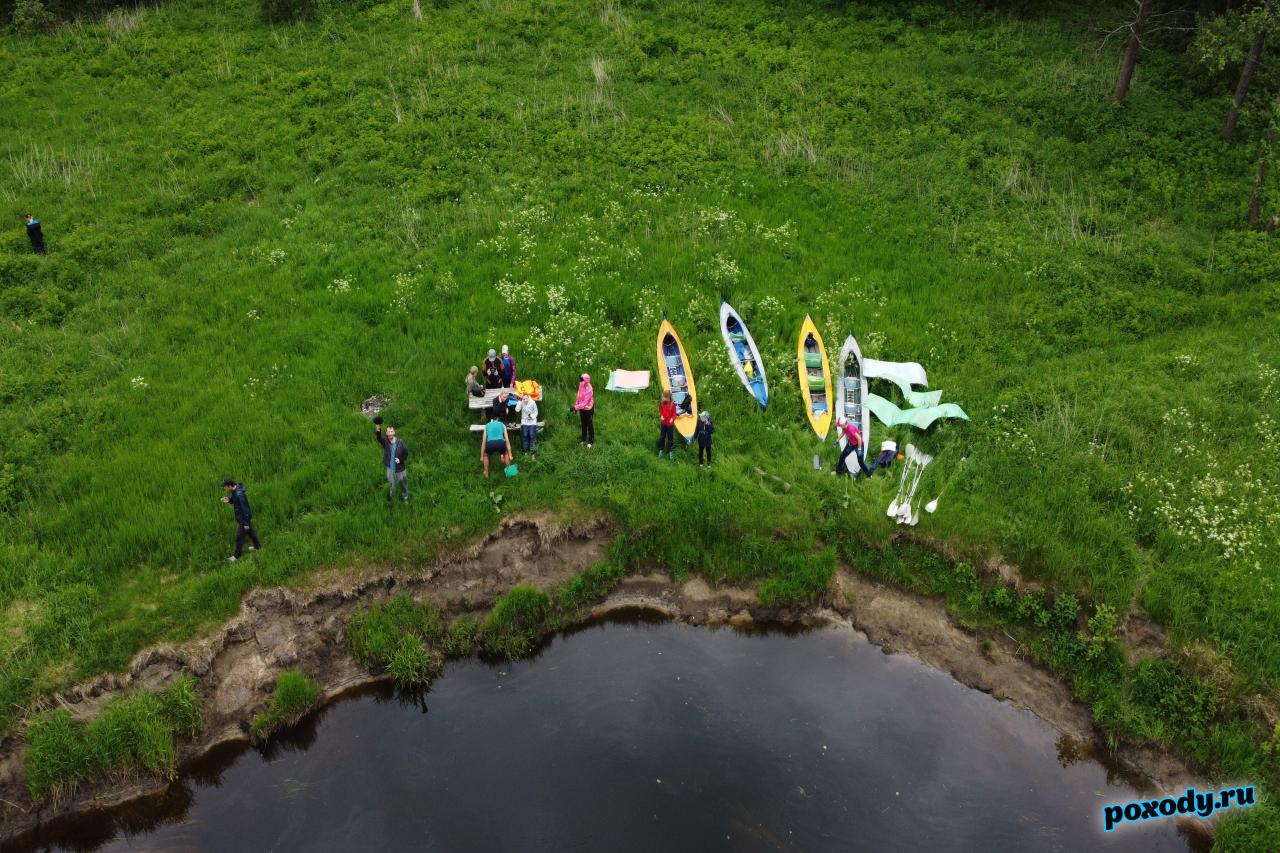 Байдарки на берегу реки Судогда