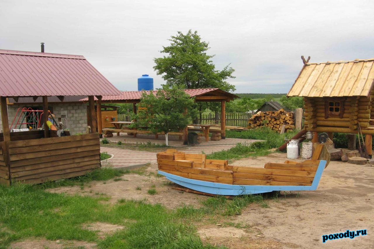 Домик в Мещере - место для отдыха и приключений. Навесы, беседки, столы